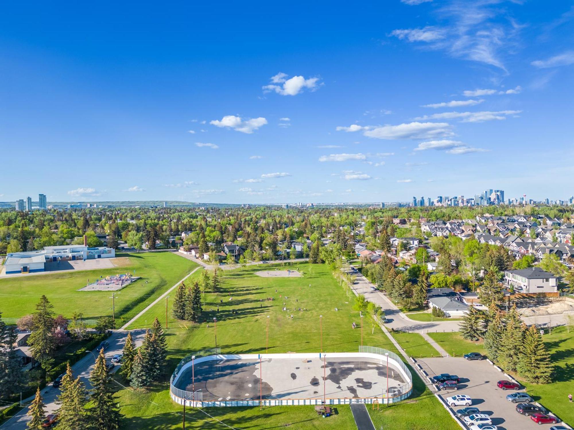 شقة Stylish Unit In Historic Currie YYC المظهر الخارجي الصورة